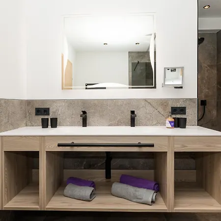 Guest house Grauzone *