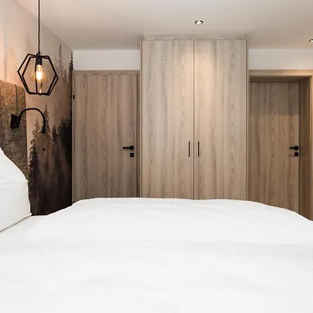 Grauzone Guest house *
